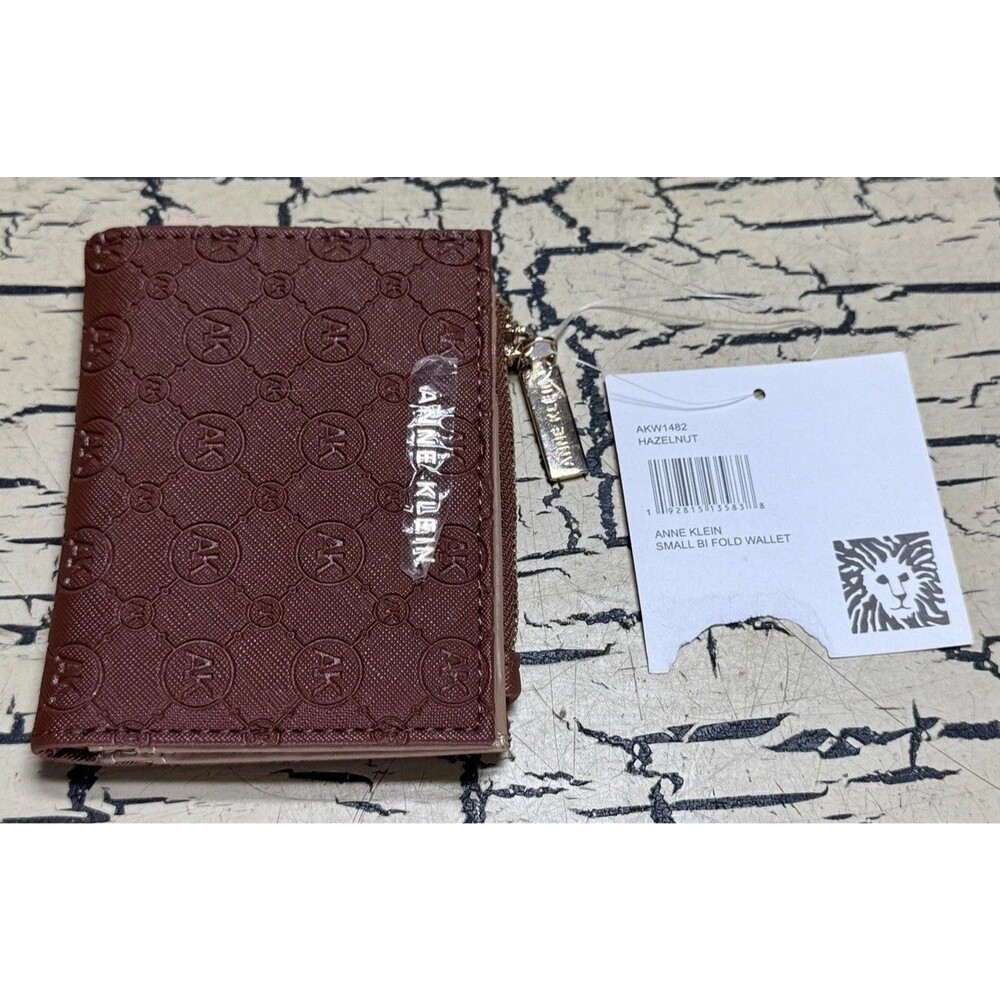 Anne Klein Small Bi Fold Brown Leather Wallet Hazelnut Logo Print Bifold NWT NOS